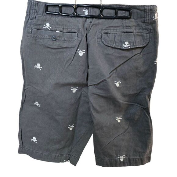 Old Navy Mens Gray Skull & Crossbones Chino Shorts 32W Nautical pirate beach - Picture 2 of 10